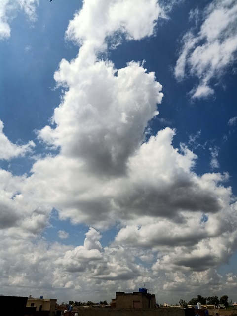 Cloudy sky image 