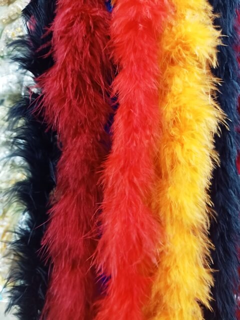 Colored fur strands