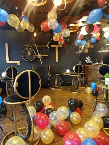 Party decoration with balloons