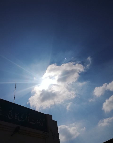 Cloud with sun rays
